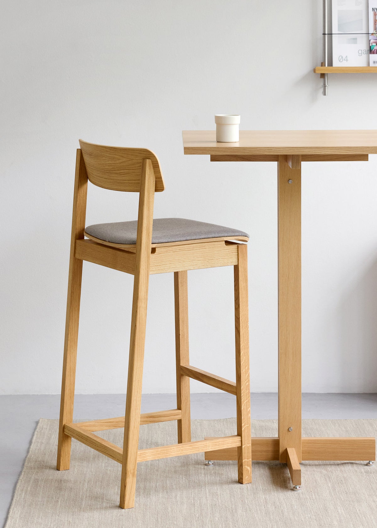 MOEBE - Everyday Bar Chair -