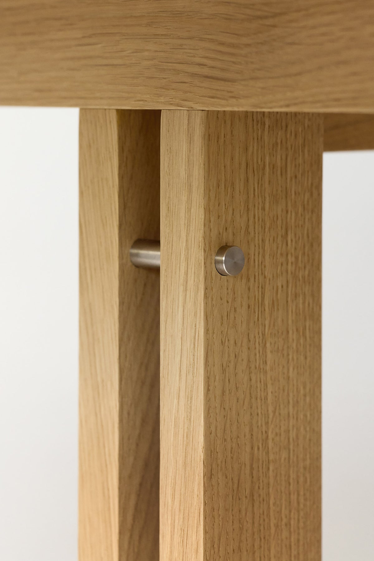 MOEBE - KUMU Dining Table -