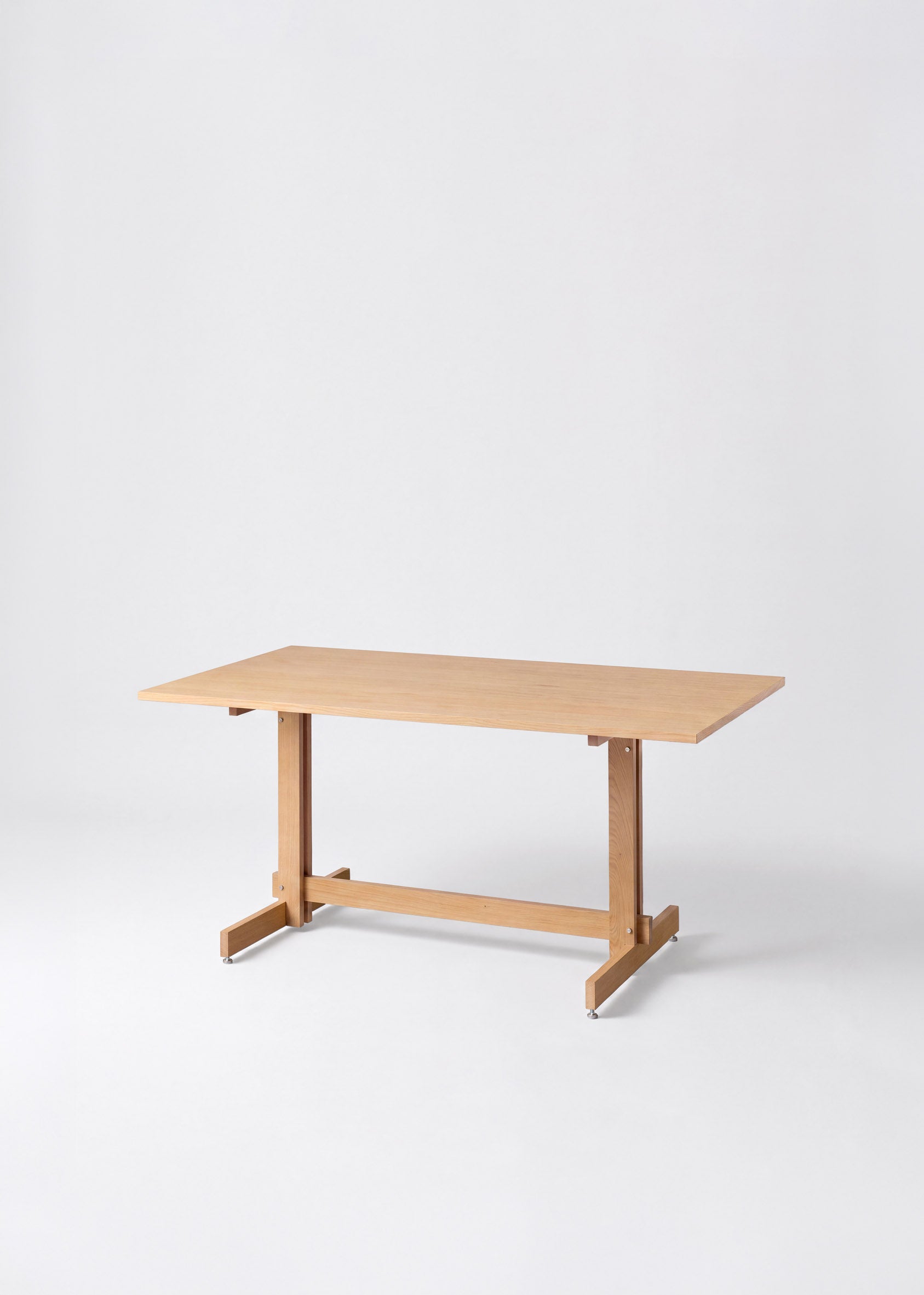 Kumu Dining Table by Möbe, image 2