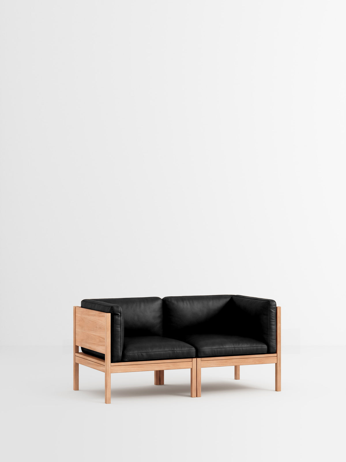 2 Seater Sofa with Sides – Leather – Black Leather – Oak