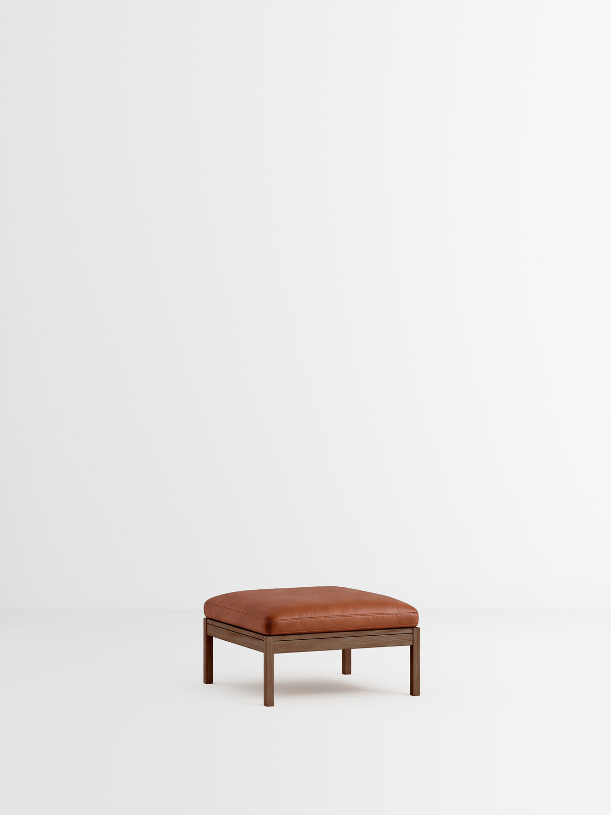 Ottoman – Leather – Cognac Leather – Smoked Oak