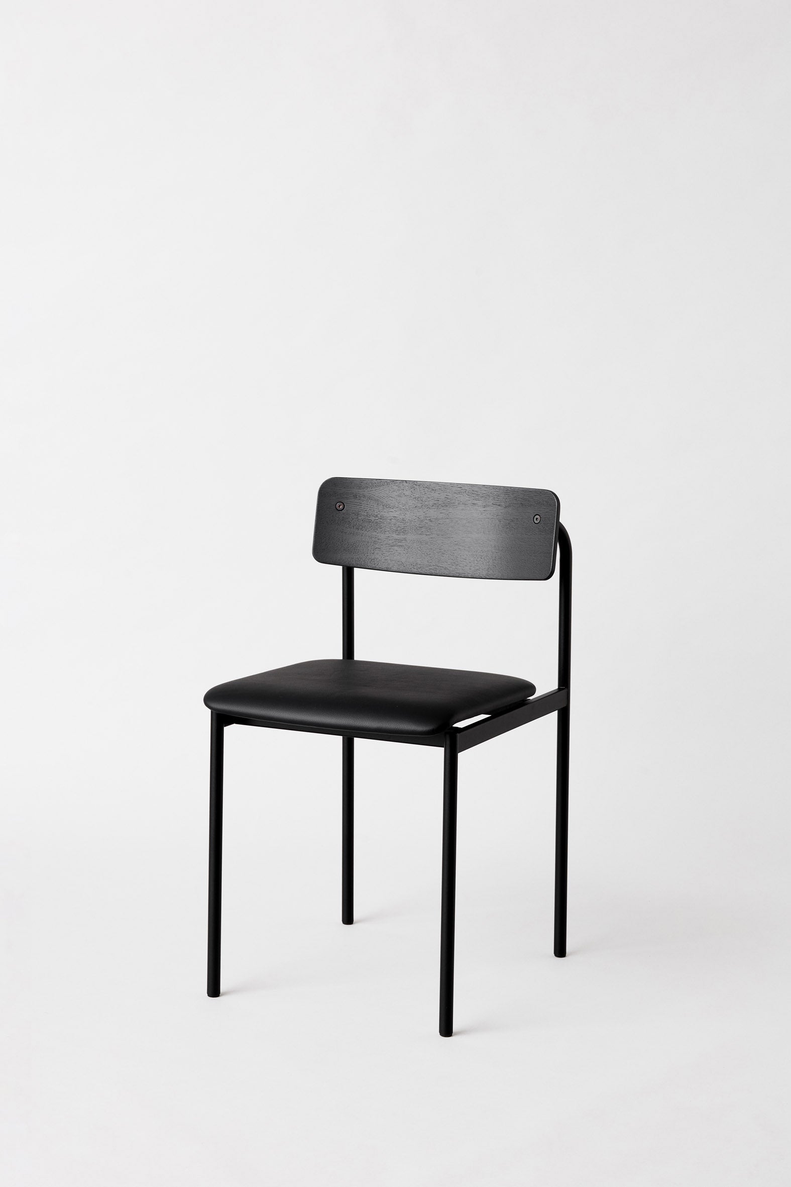 MOEBE - Offset Chair -