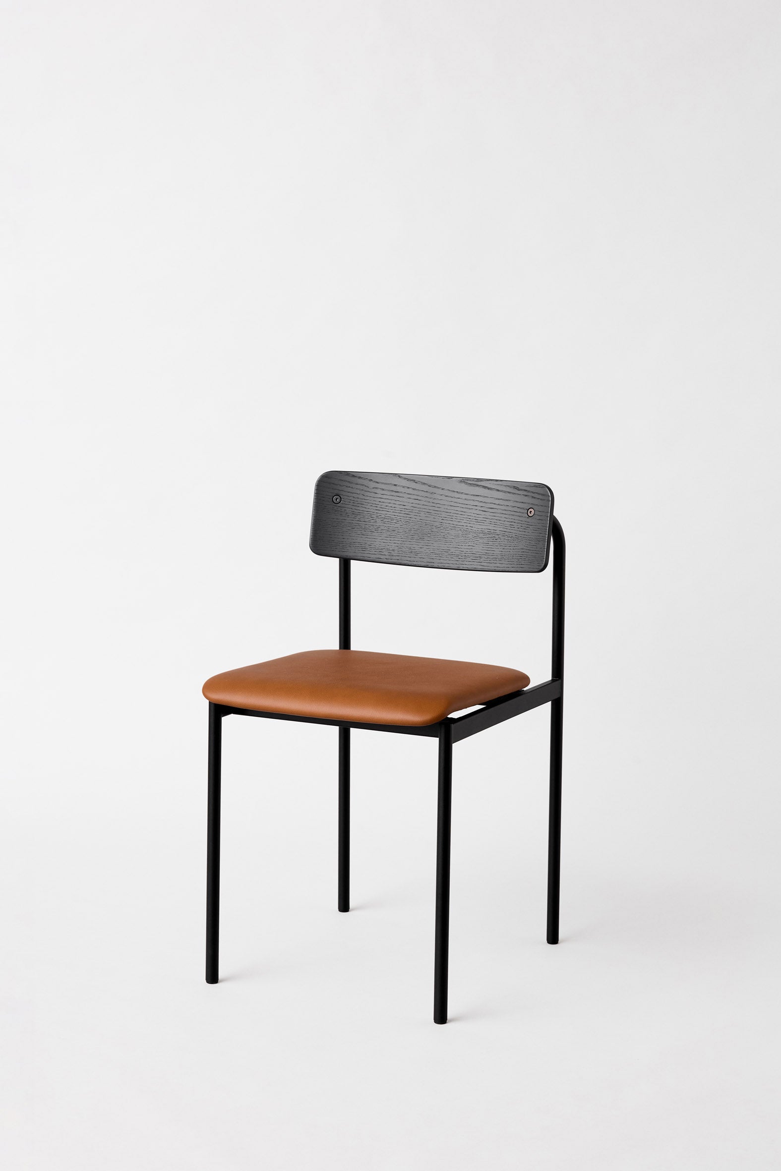 MOEBE - Offset Chair -