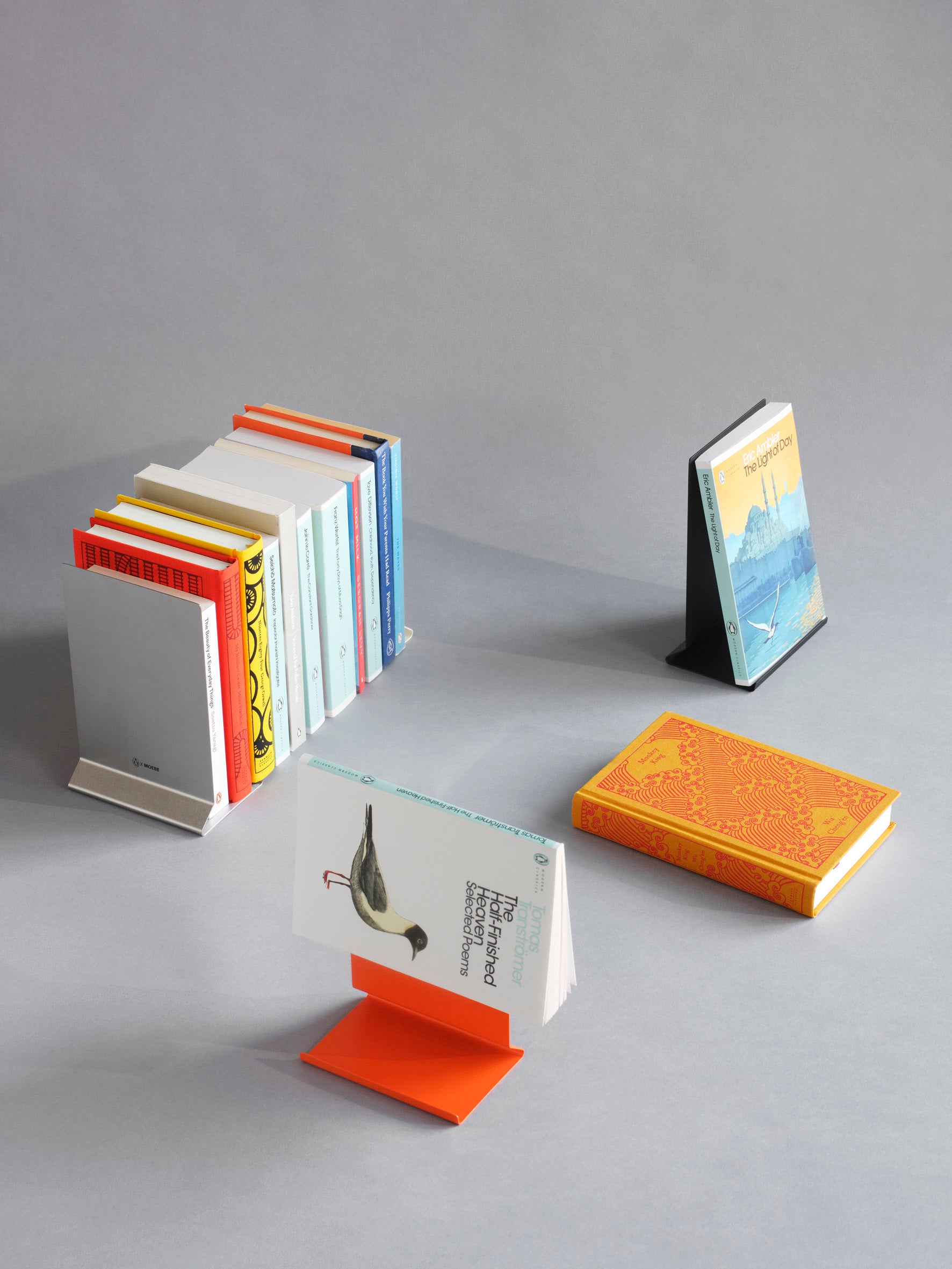 MOEBE - Penguin x MOEBE Book Stand -