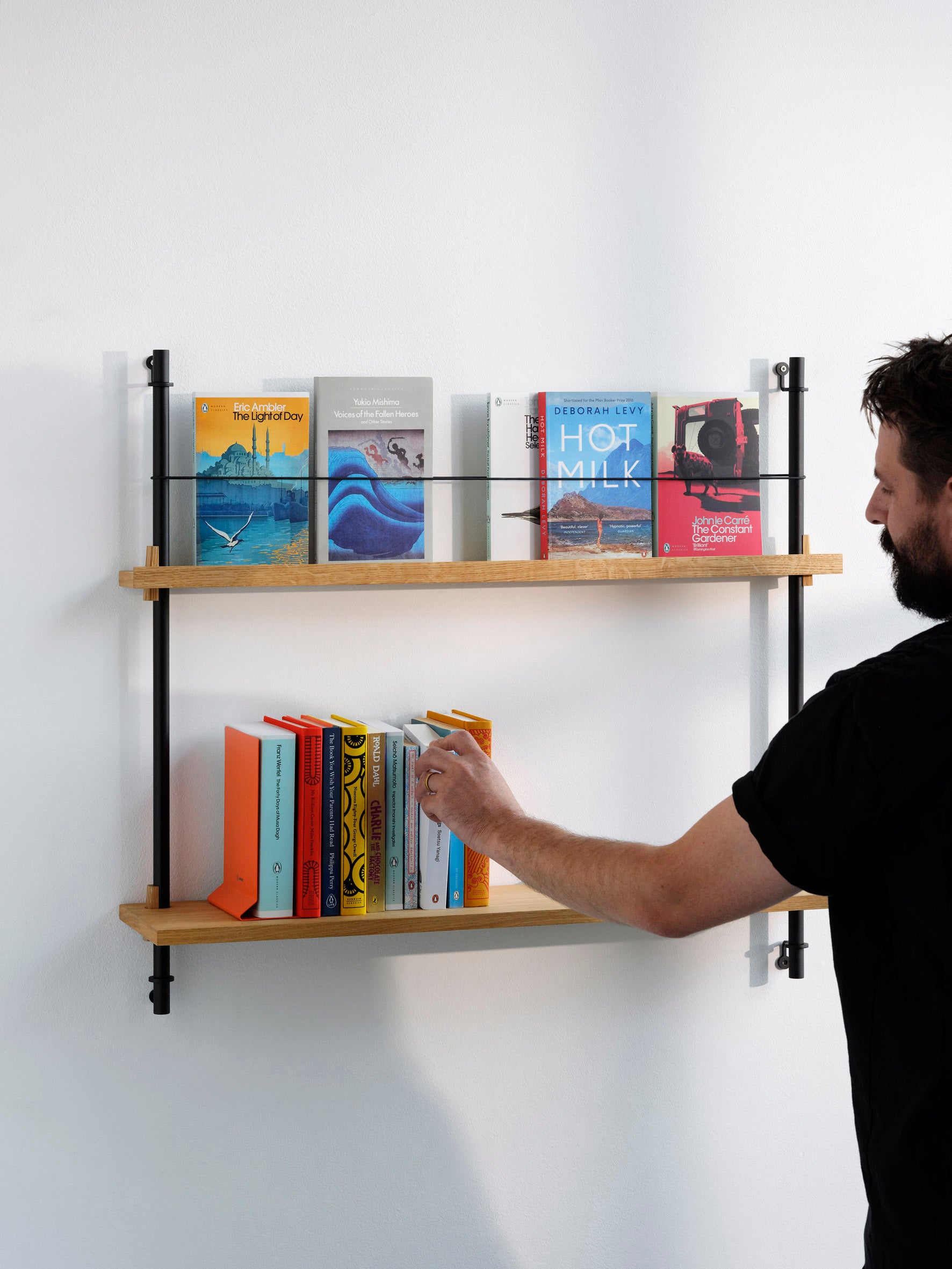 MOEBE - Penguin x MOEBE Book Stand -