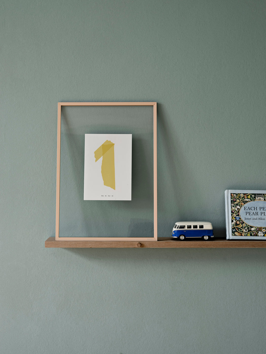 MOEBE - Gallery Shelf -