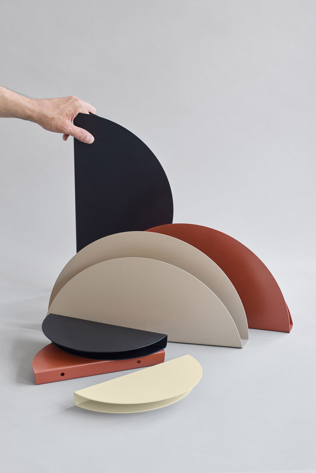 MOEBE - Half Moon Shelf -