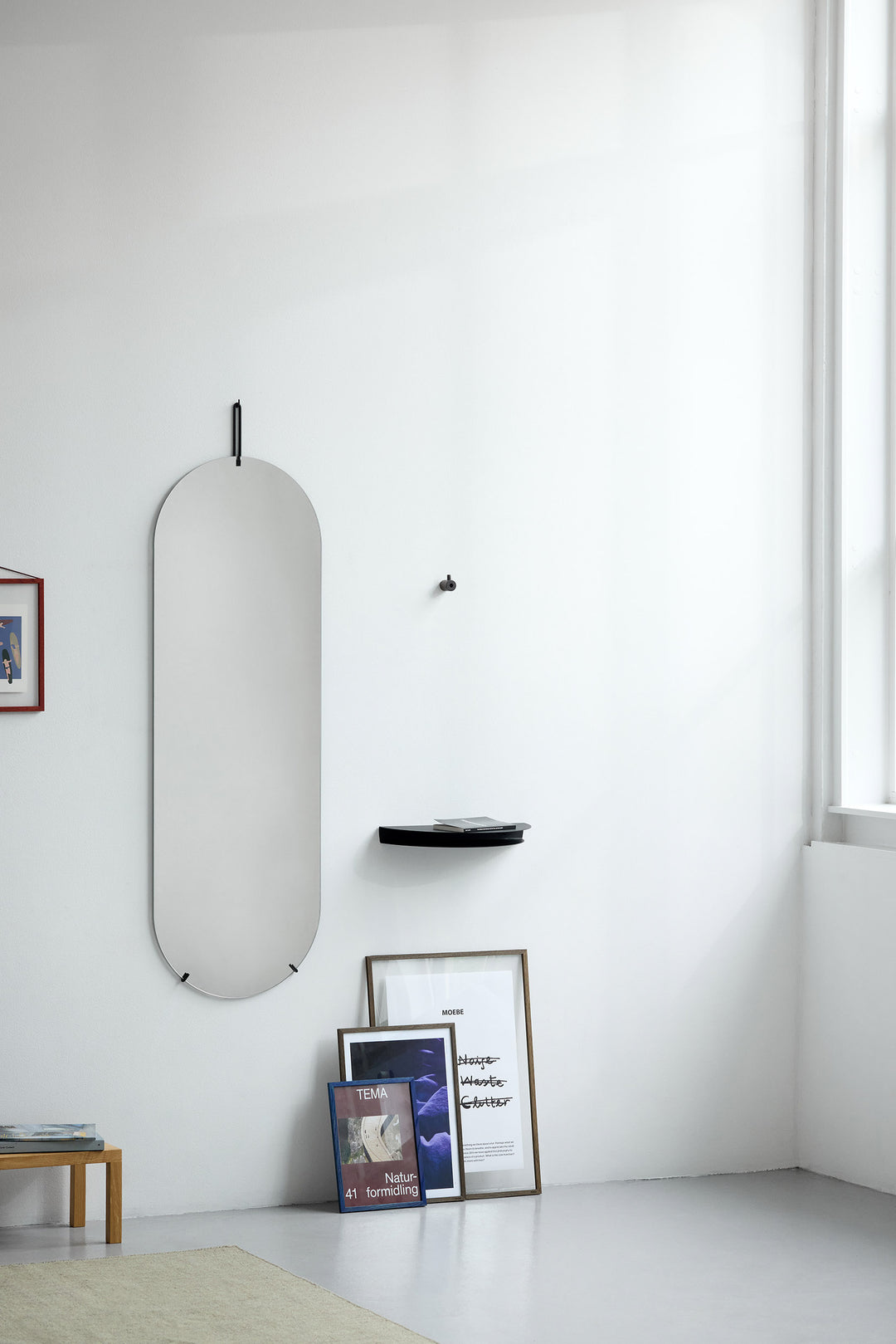 MOEBE - Half Moon Shelf -