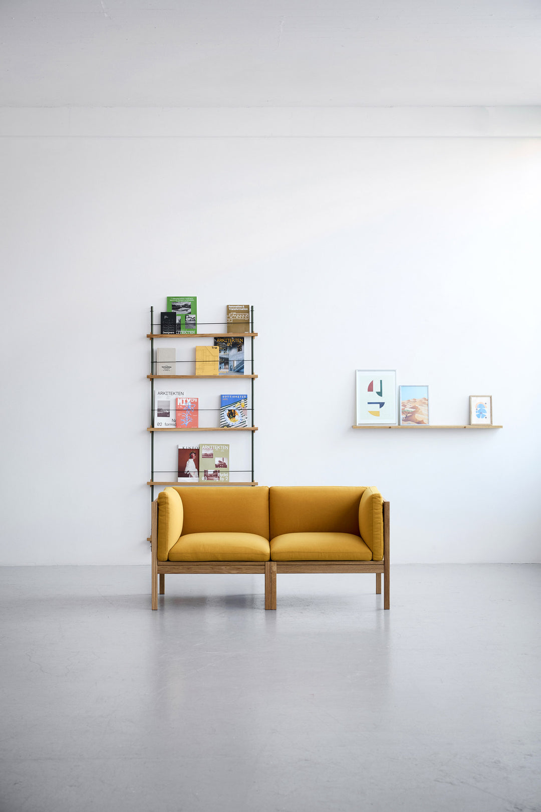 MOEBE - 2 Seater Sofa with Sides -