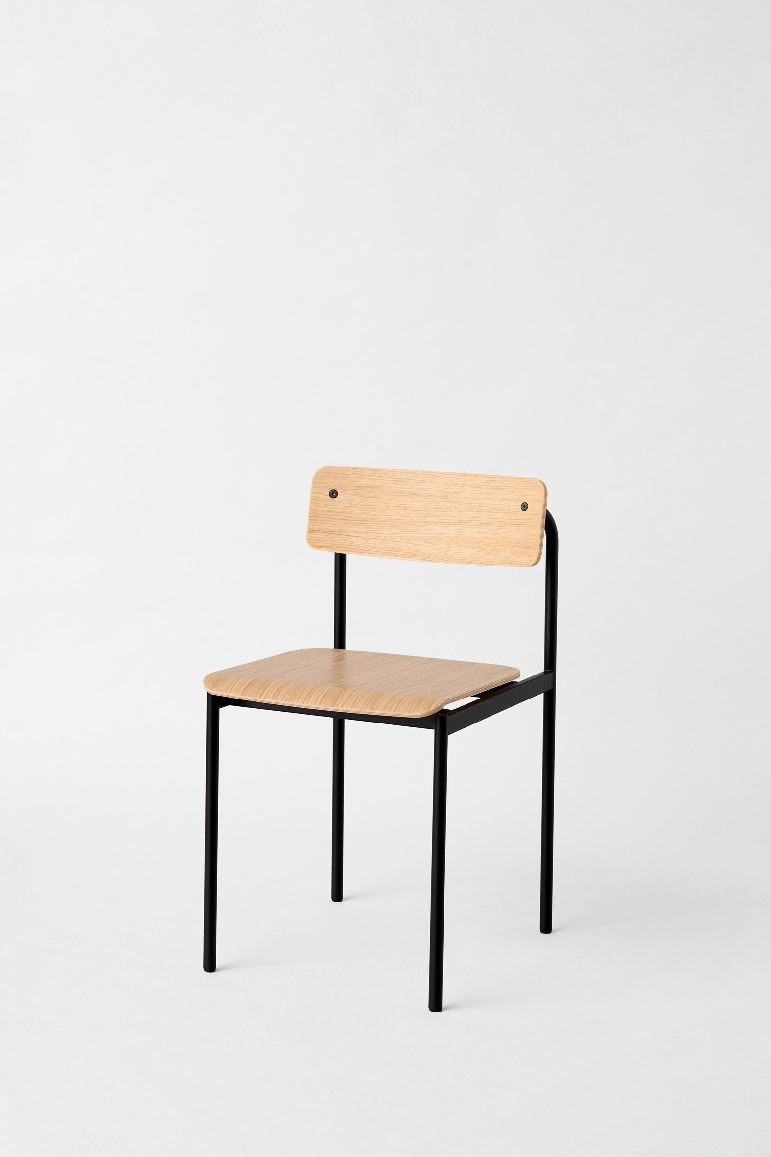 MOEBE - Offset Chair -