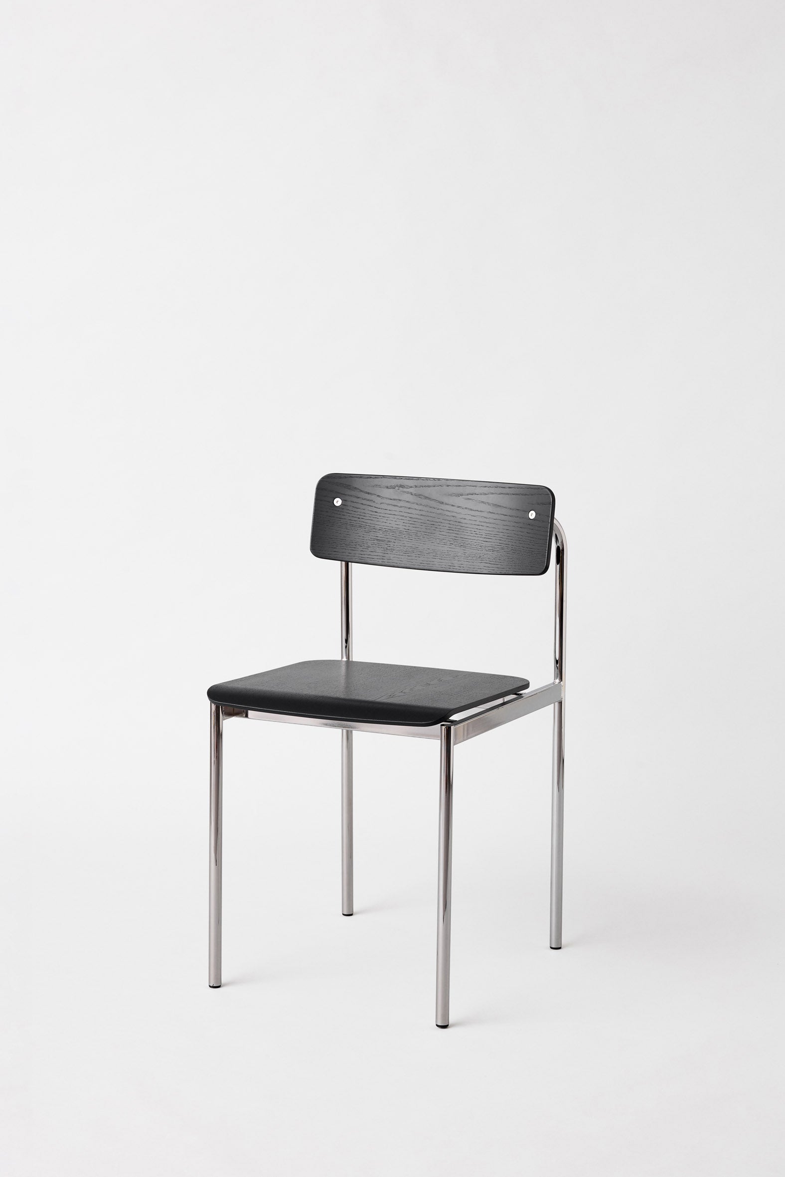 MOEBE - Offset Chair -