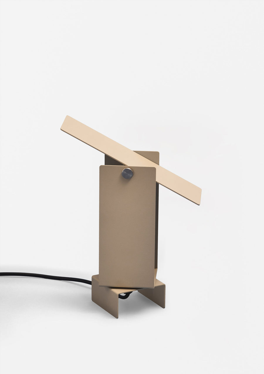 MOEBE - Pivoting Table Lamp -