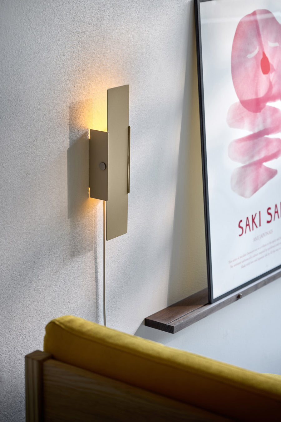 MOEBE - Pivoting Wall Lamp -