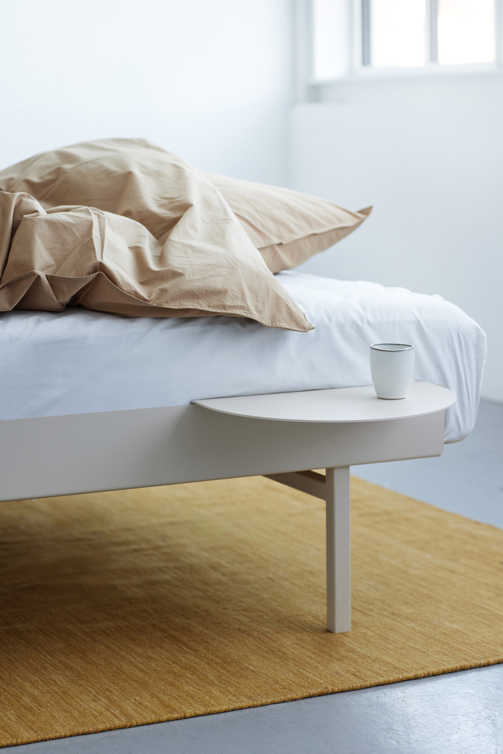 Bed 90 – 180 cm (High)