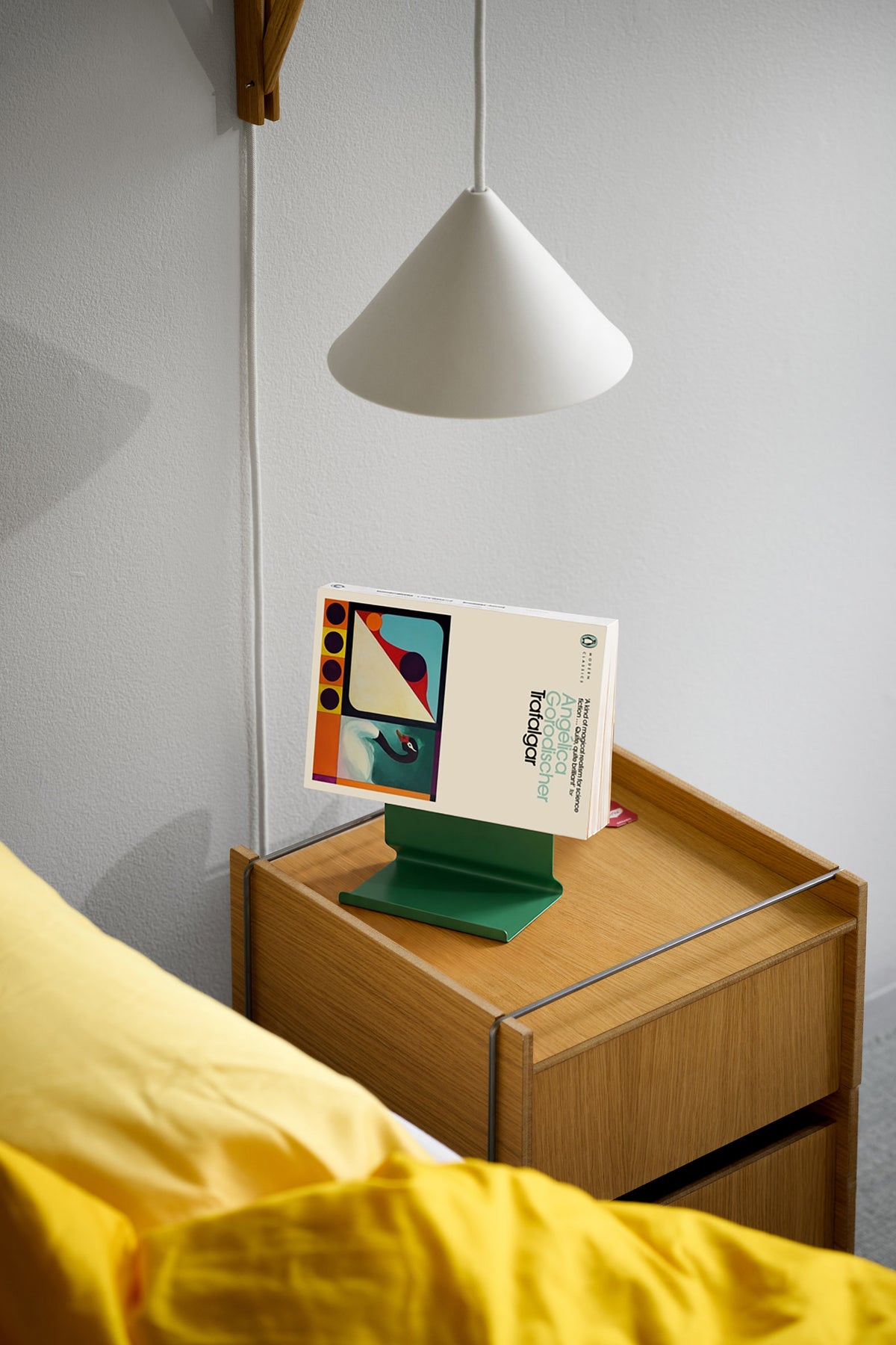 MOEBE - Penguin x MOEBE Book Stand -