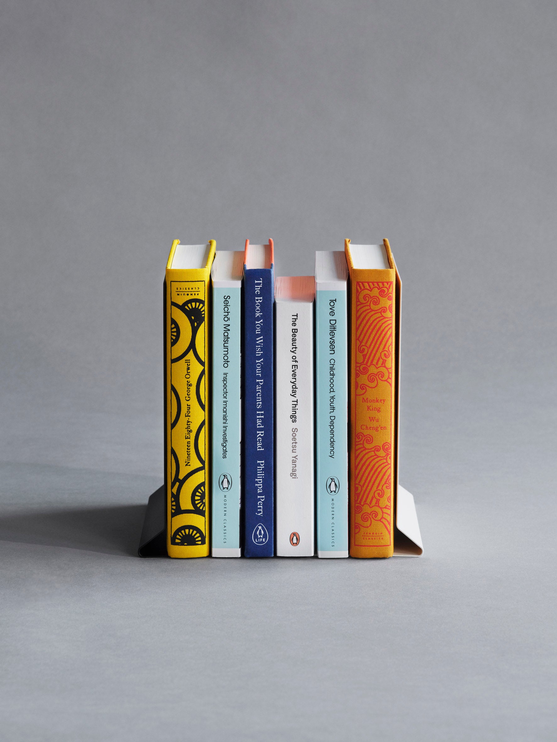 MOEBE - Penguin x MOEBE Book Stand -