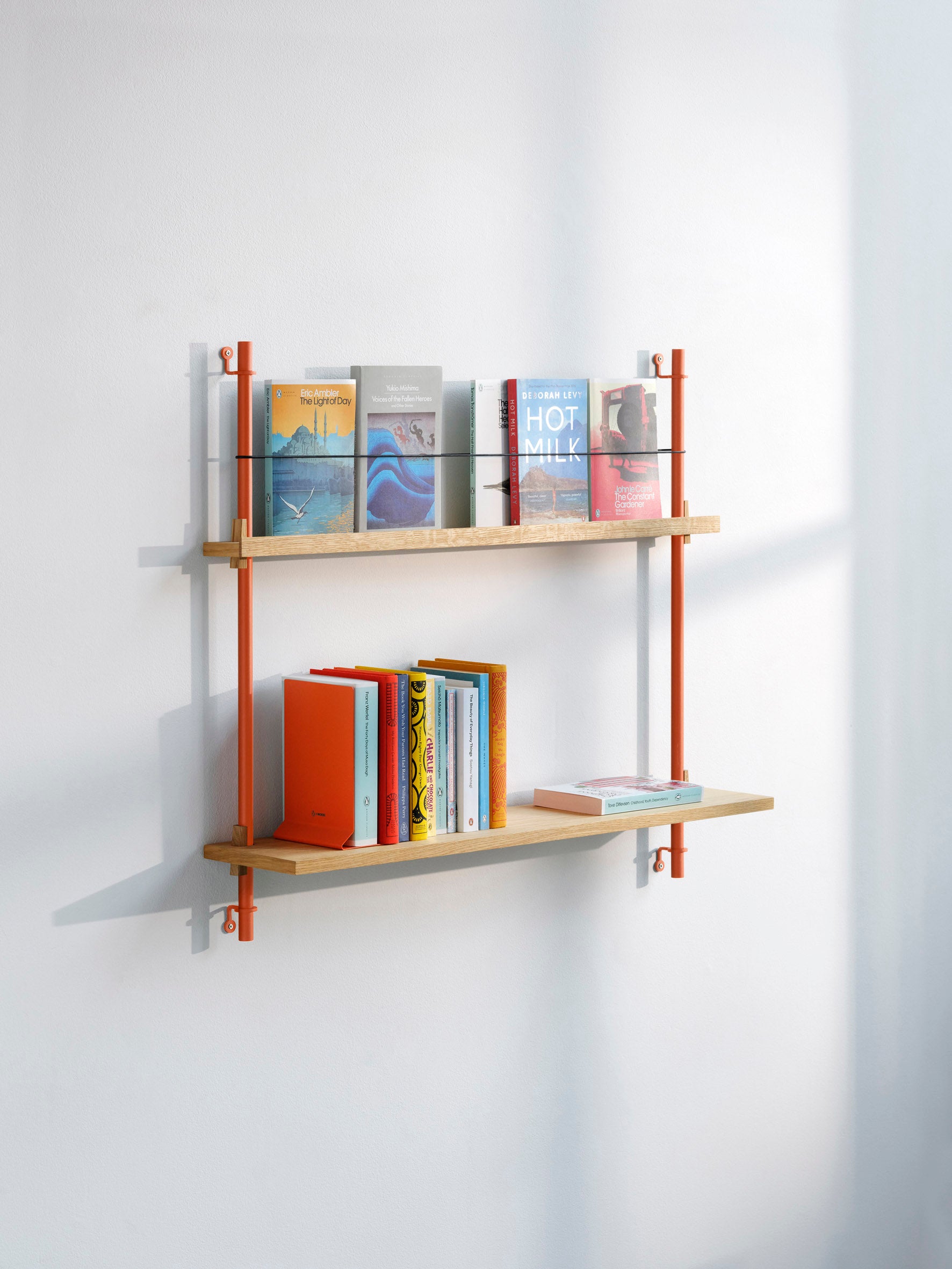 MOEBE - Penguin x MOEBE Book Stand -