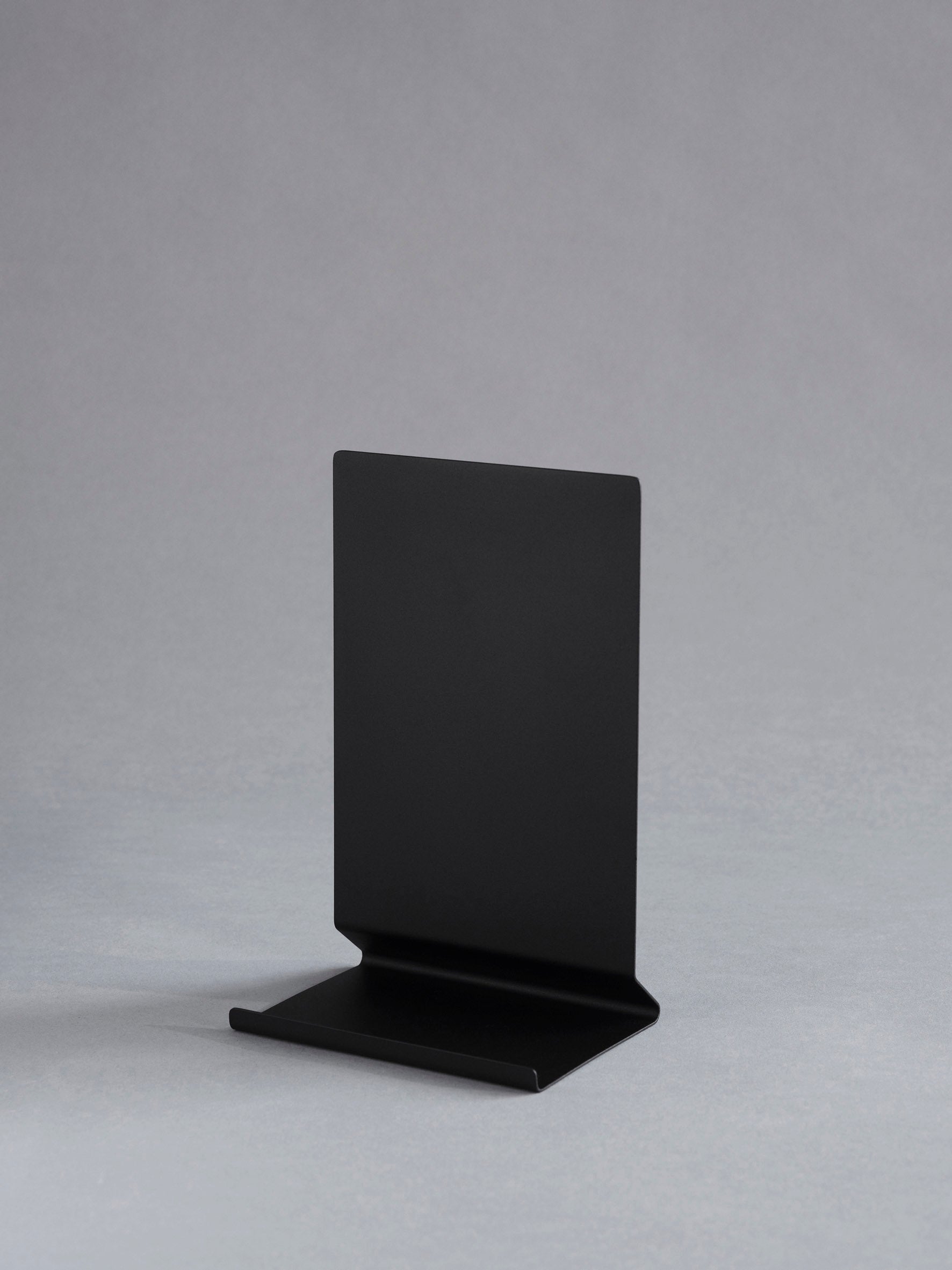 MOEBE - Penguin x MOEBE Book Stand -