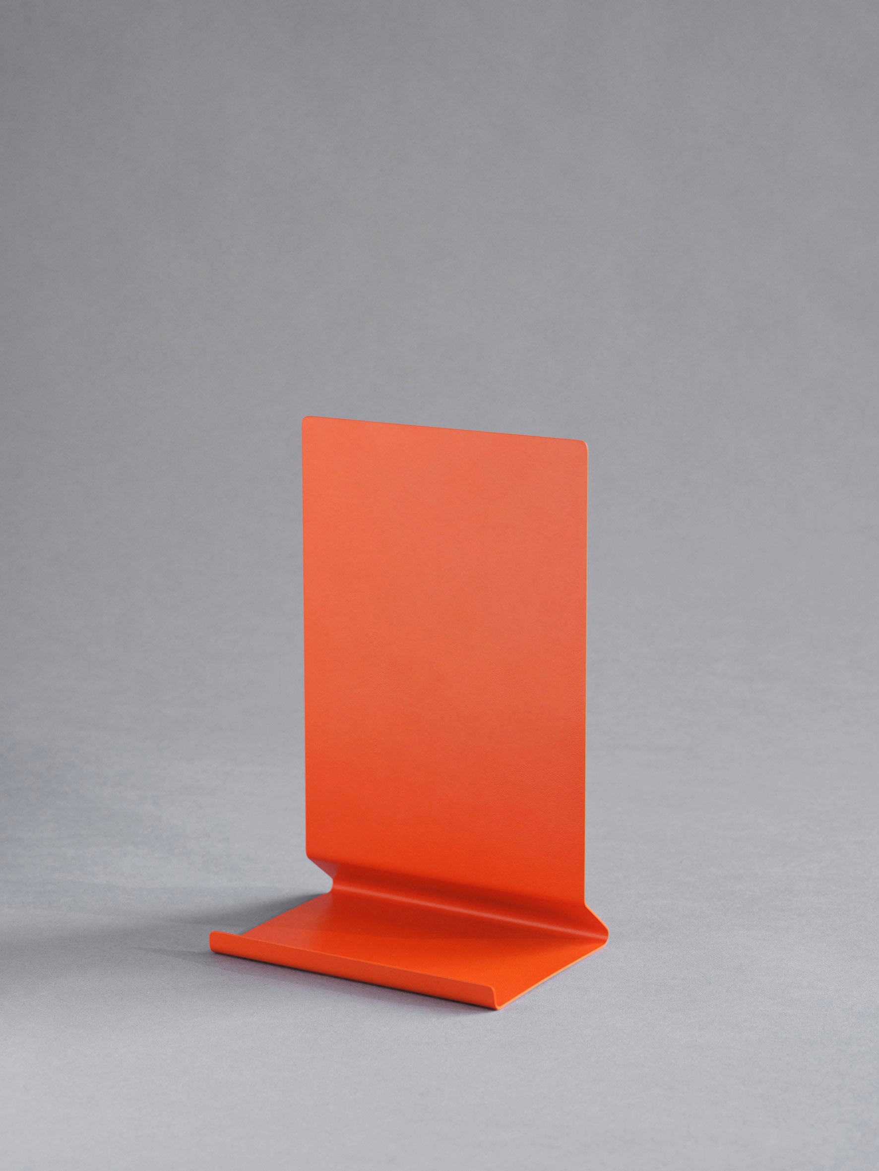 MOEBE - Penguin x MOEBE Book Stand -