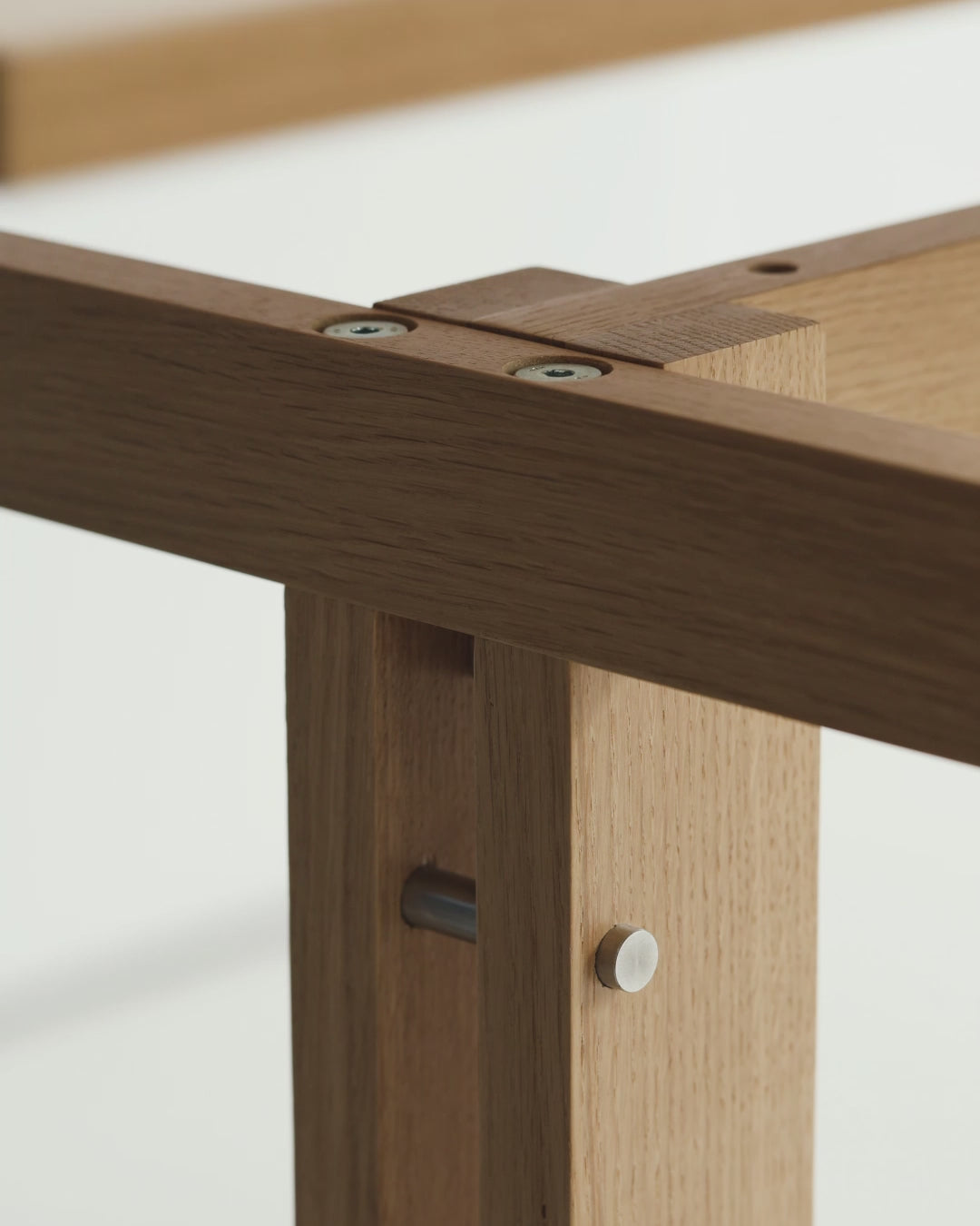 KUMU Dining Table