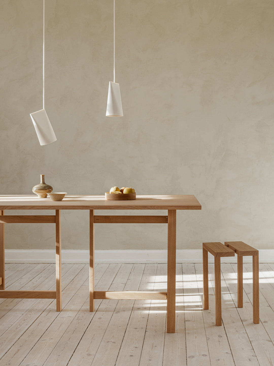 MOEBE - Rectangular Dining Table -