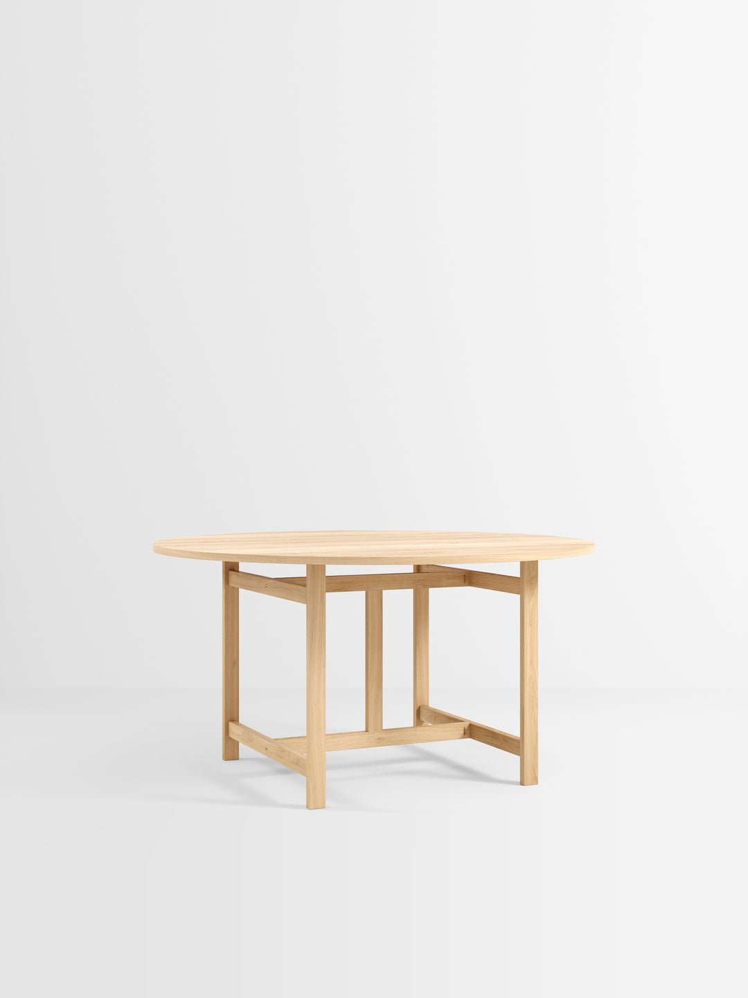 MOEBE - Round Dining Table -