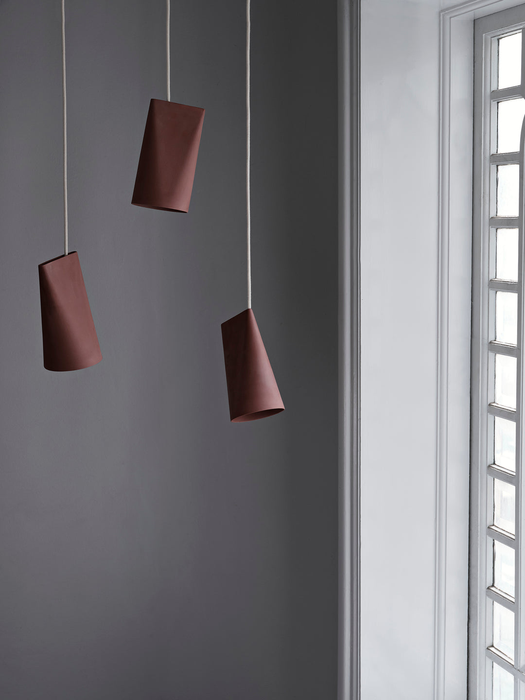MOEBE - Ceramic Pendant – Narrow -