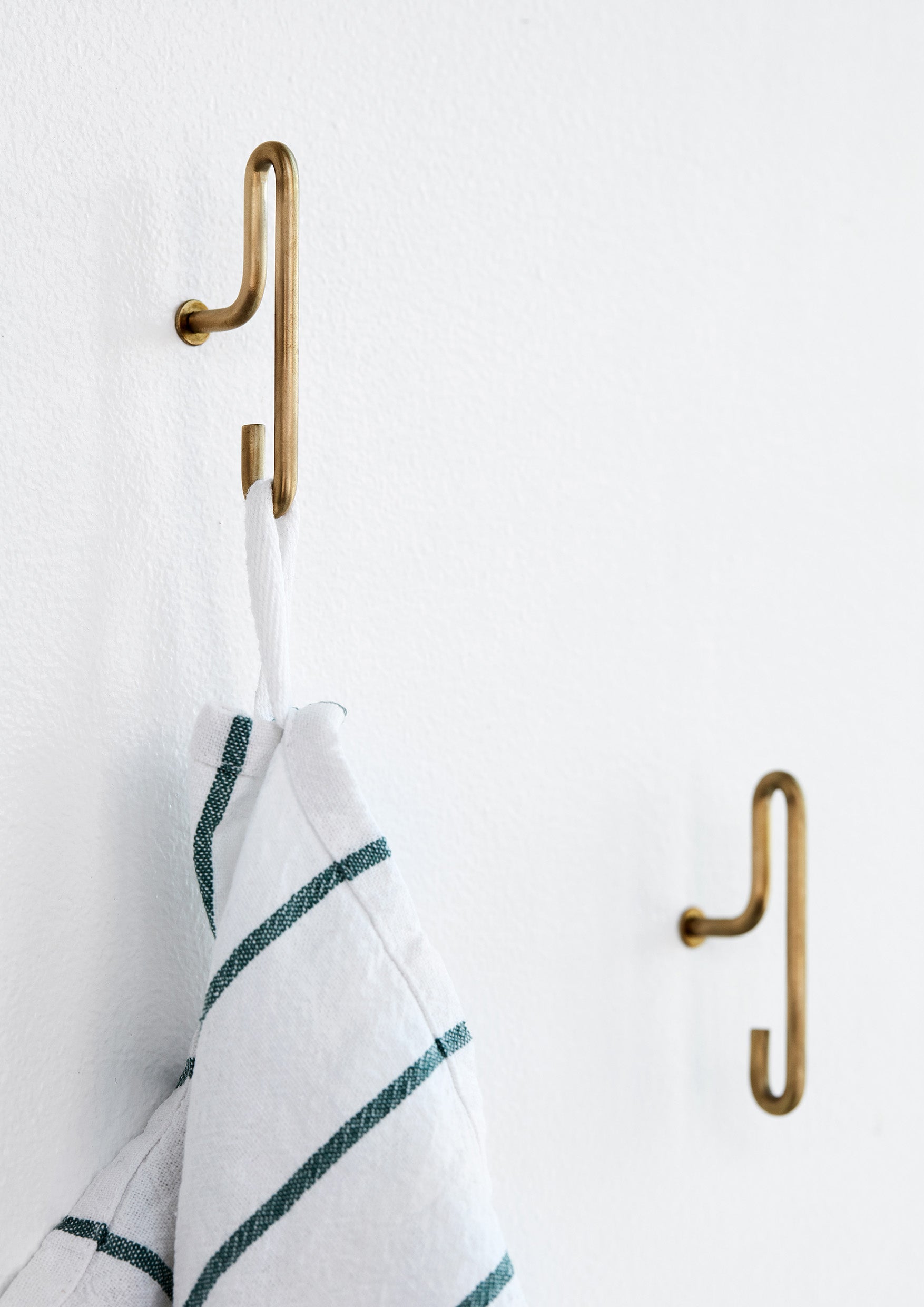 Wall Hook | Designed by MOEBE – moebe.dk
